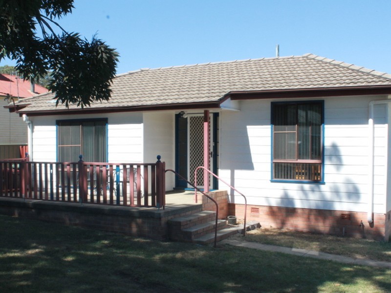 9 Scott Street, Glen Innes NSW 2370