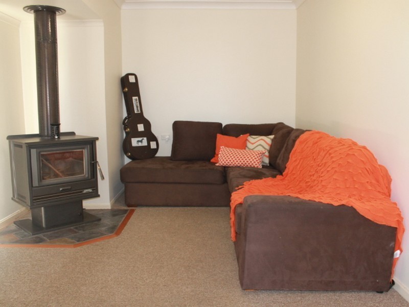 9 Scott Street, Glen Innes NSW 2370