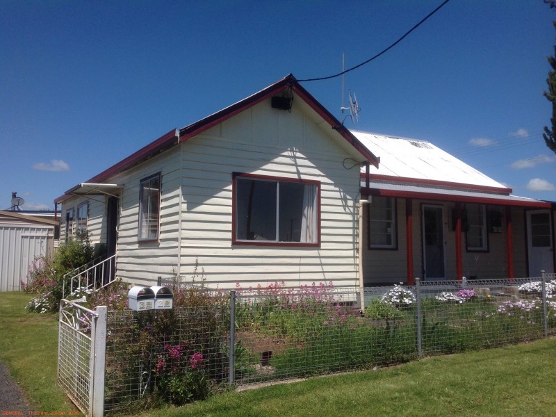 Unit 2/1 Short Street, Glen Innes NSW 2370