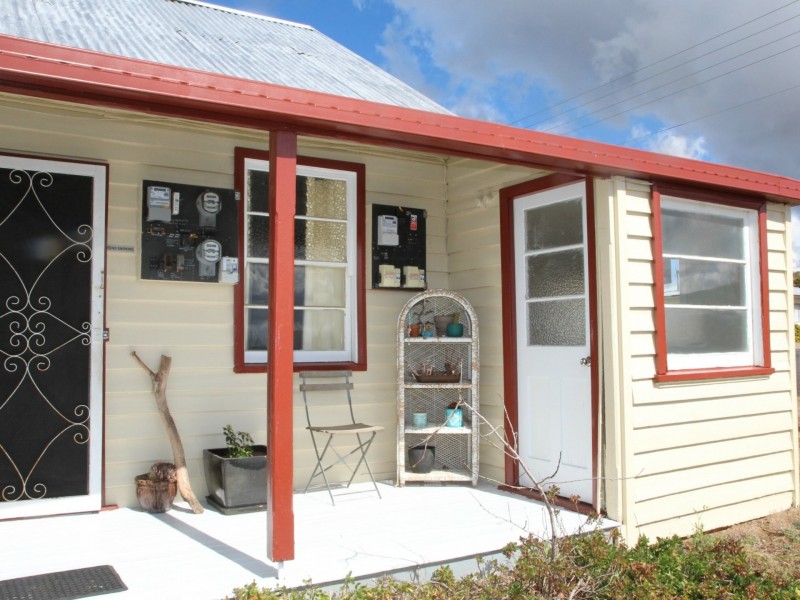 1-3/1 Short Street, Glen Innes NSW 2370