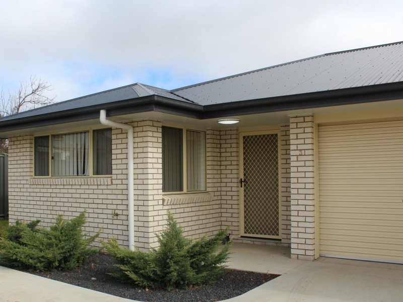 Unit 3/81 Taylor Street, Glen Innes NSW 2370