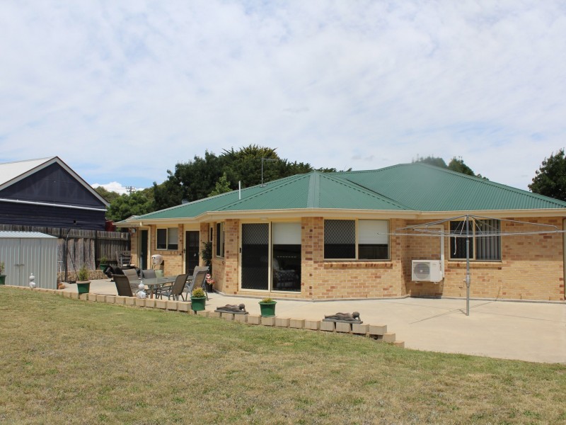 67 Derby Street, Glen Innes NSW 2370