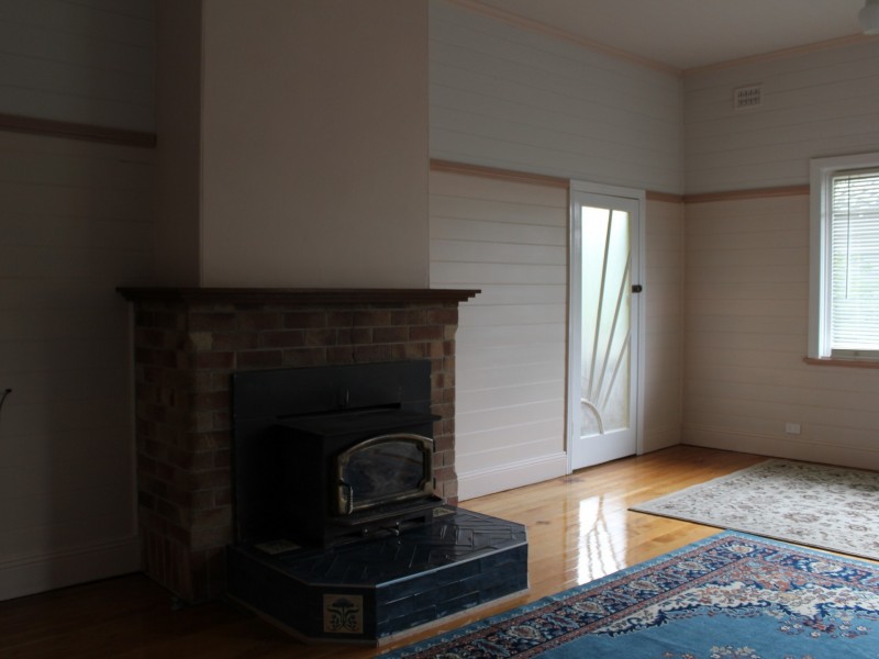 97 Bourke Street, Glen Innes NSW 2370