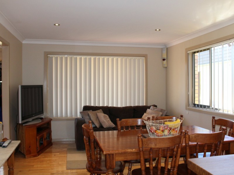 33 Lindsay Avenue, Glen Innes NSW 2370