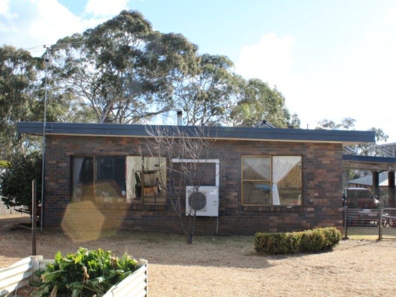 155 Cramsie Crescent, Glen Innes NSW 2370