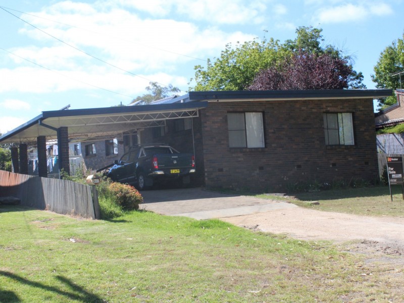 155 Cramsie Crescent, Glen Innes NSW 2370