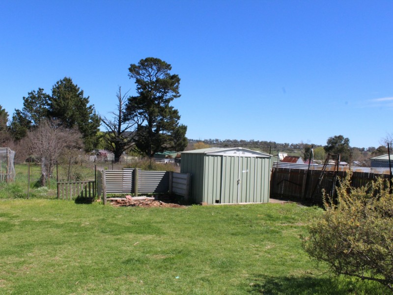 112 Coronation Avenue, Glen Innes NSW 2370