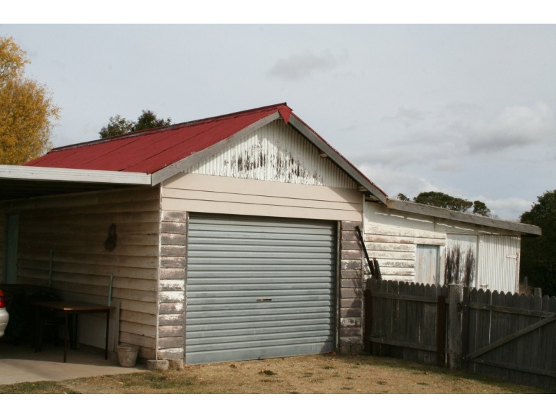 66 Derby Street, Glen Innes NSW 2370