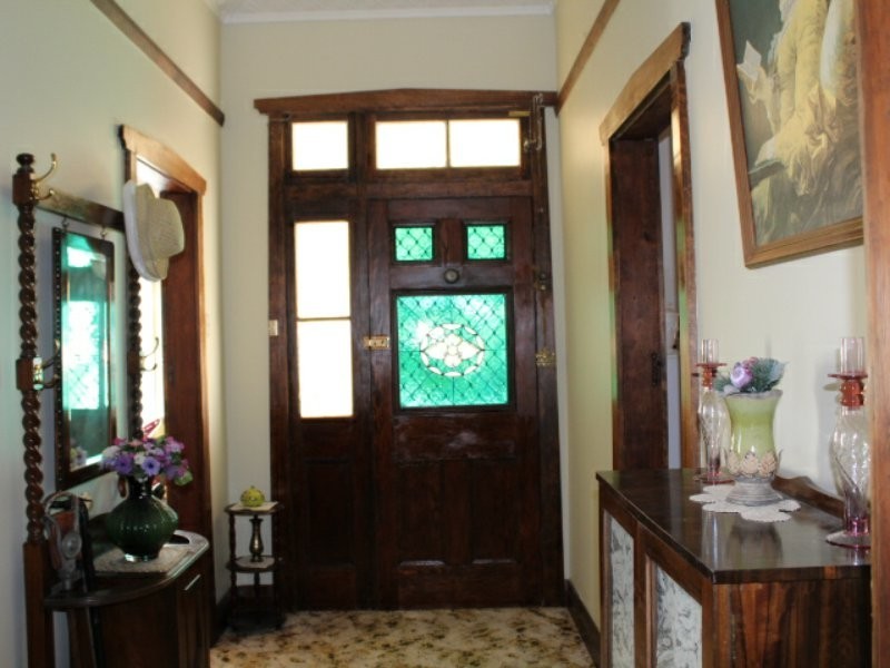 213 Meade Street, Glen Innes NSW 2370