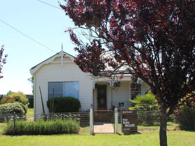 5 Mosman Street, Glen Innes NSW 2370