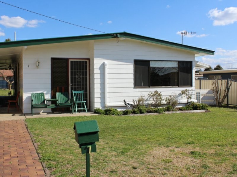 7 Digby Street, Glen Innes NSW 2370