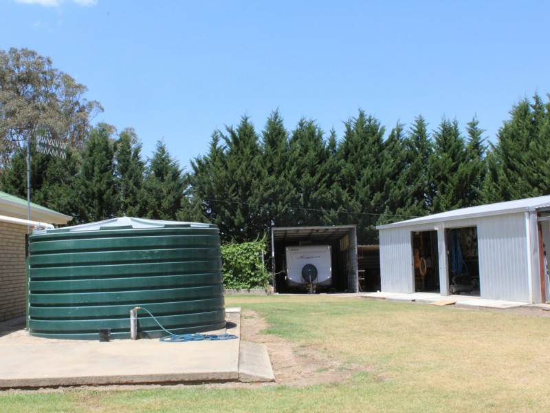 151 Whitmore Rd, Glen Innes NSW 2370