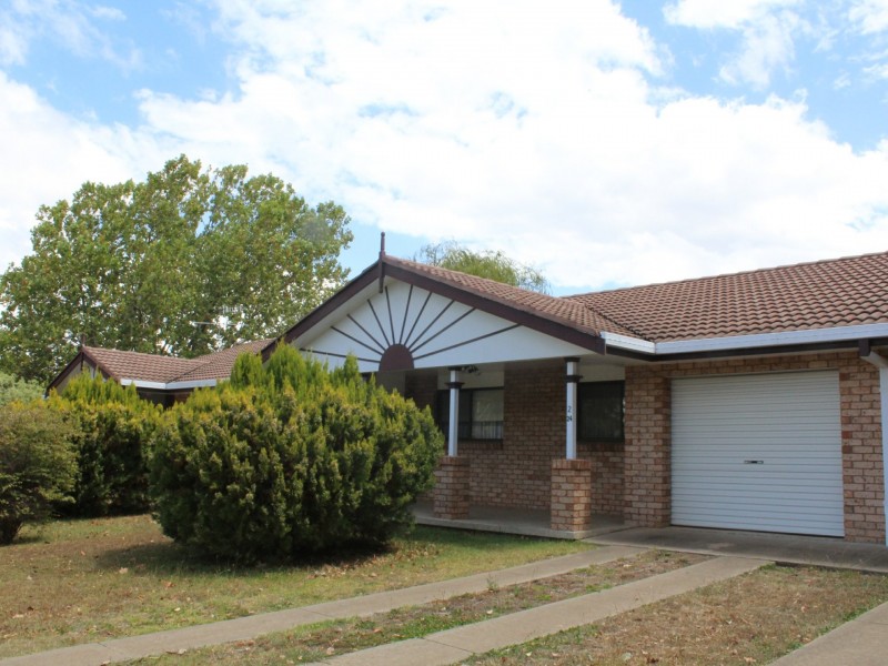 2/24 Healeys Lane, Glen Innes NSW 2370