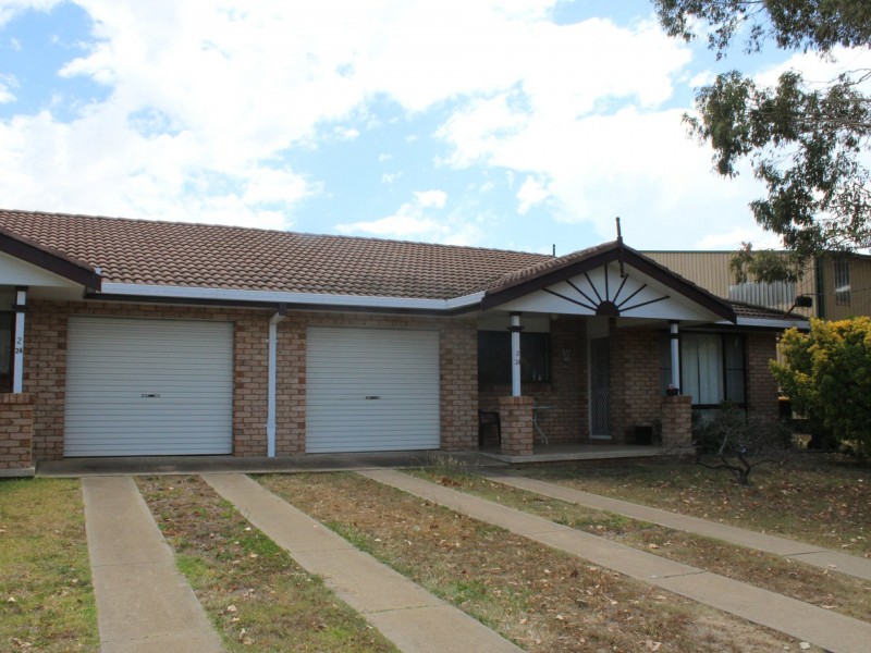 2/24 Healeys Lane, Glen Innes NSW 2370