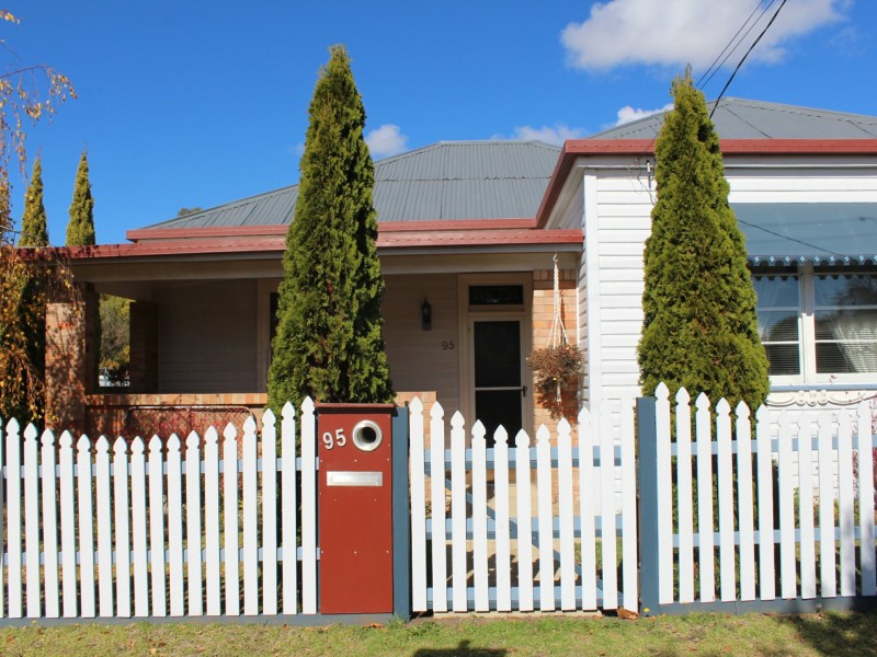95 Wentworth Street, Glen Innes NSW 2370