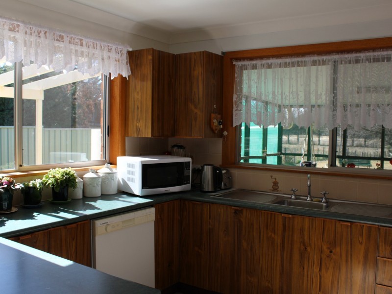 14 Railway Street, Glencoe NSW 2365