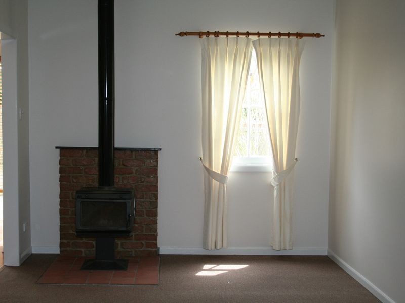 11 Manns Lane, Glen Innes NSW 2370