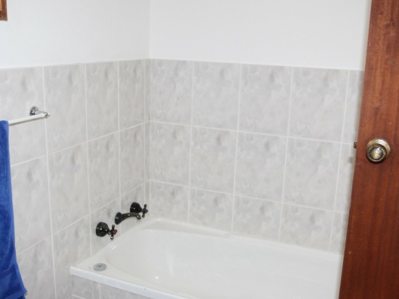 68-70 Heron Street, Glen Innes NSW 2370