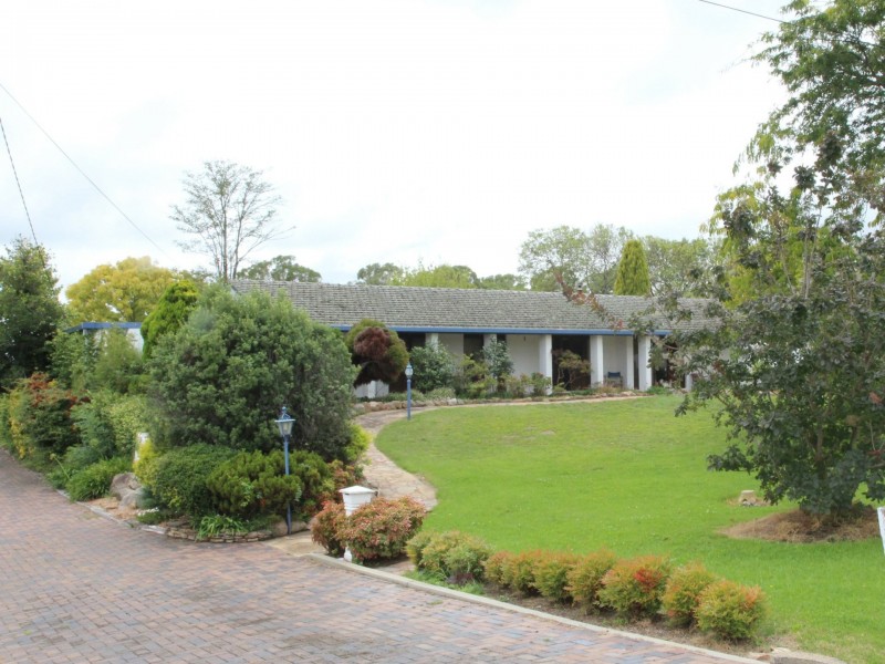 68-70 Heron Street, Glen Innes NSW 2370