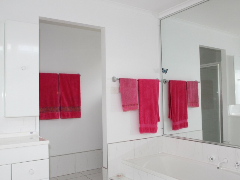 68-70 Heron Street, Glen Innes NSW 2370