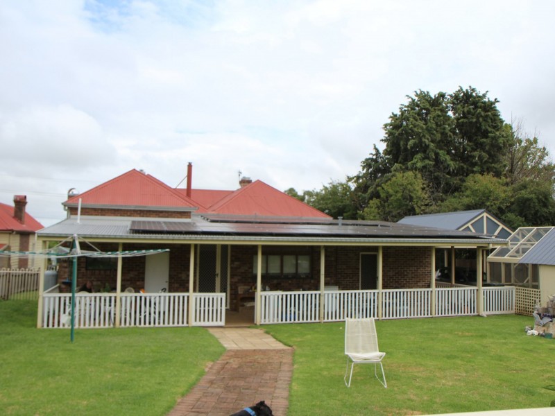 93 Church Street, Glen Innes NSW 2370