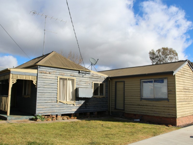 1-2/92 & 94A Coronation Avenue, Glen Innes NSW 2370