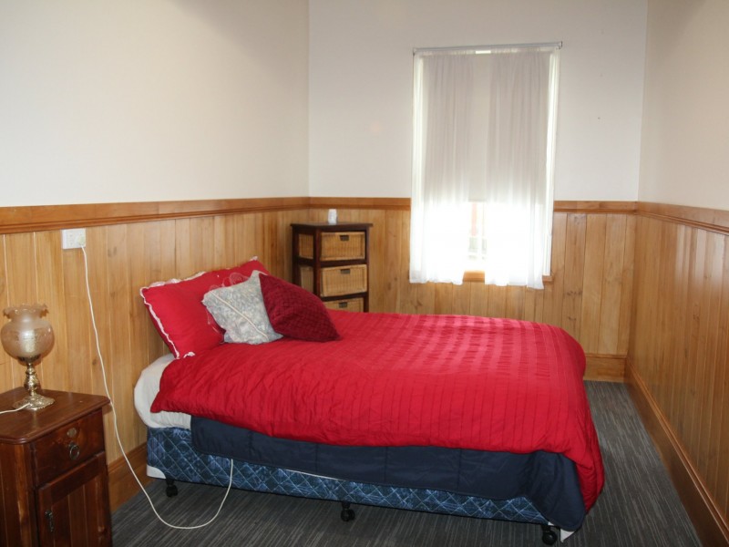 93 Church Street, Glen Innes NSW 2370