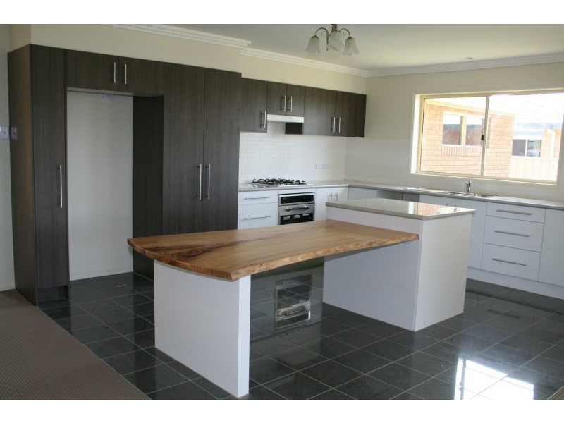 51 Abbott Street, Glen Innes NSW 2370