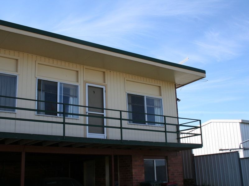 9/53 East Avenue, Glen Innes NSW 2370