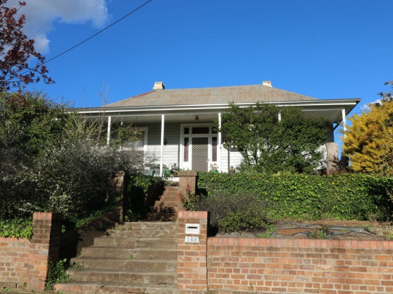 Unit 2/125 Church Street, Glen Innes NSW 2370