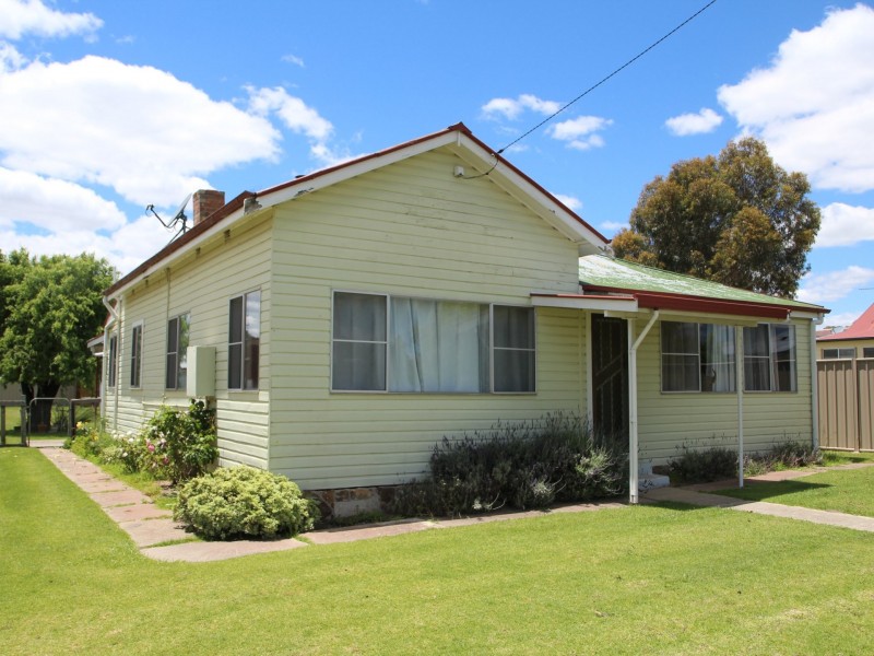 68 Tenterfield Street, Deepwater NSW 2371