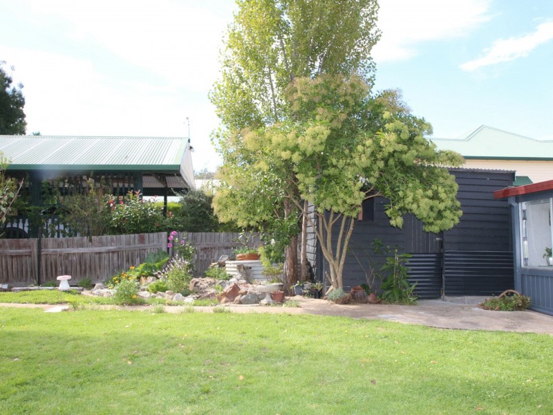 290 Bourke Street, Glen Innes NSW 2370