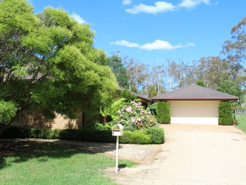 1 Cramsie Crescent, Glen Innes NSW 2370