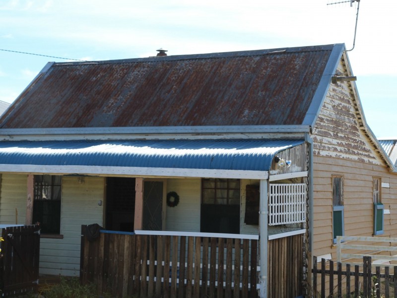 194 Meade Street, Glen Innes NSW 2370