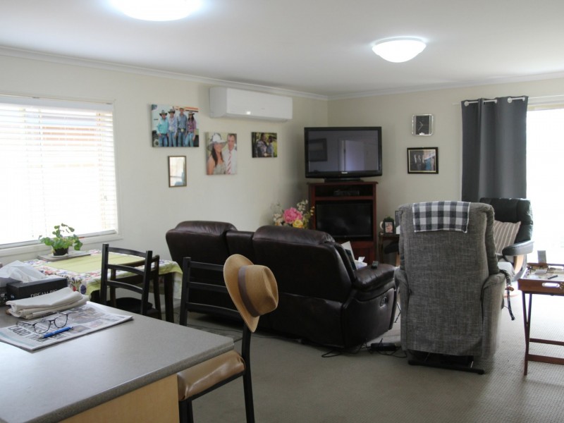 2/73 Abbott Street, Glen Innes NSW 2370