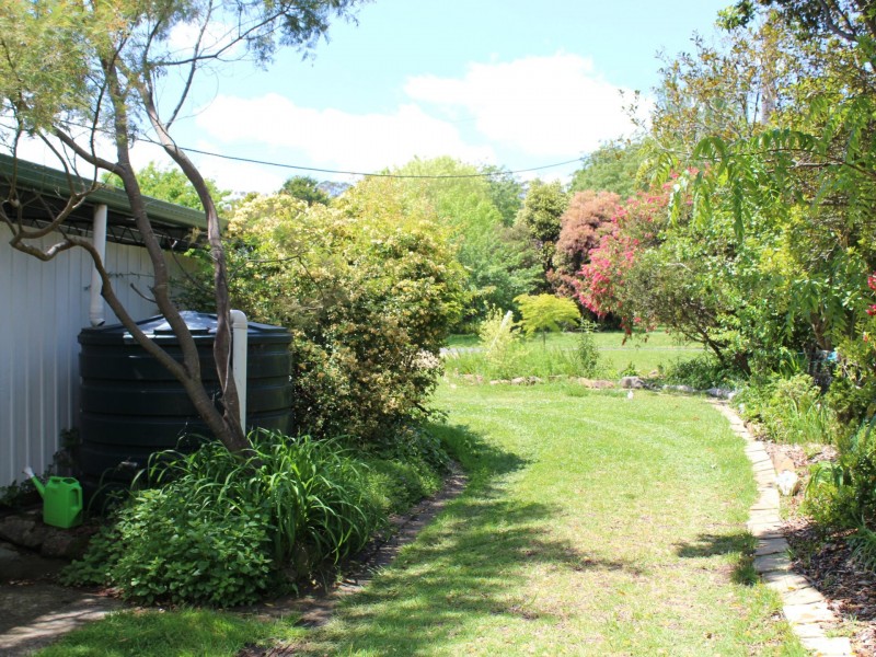 4 Young Street, Glen Innes NSW 2370