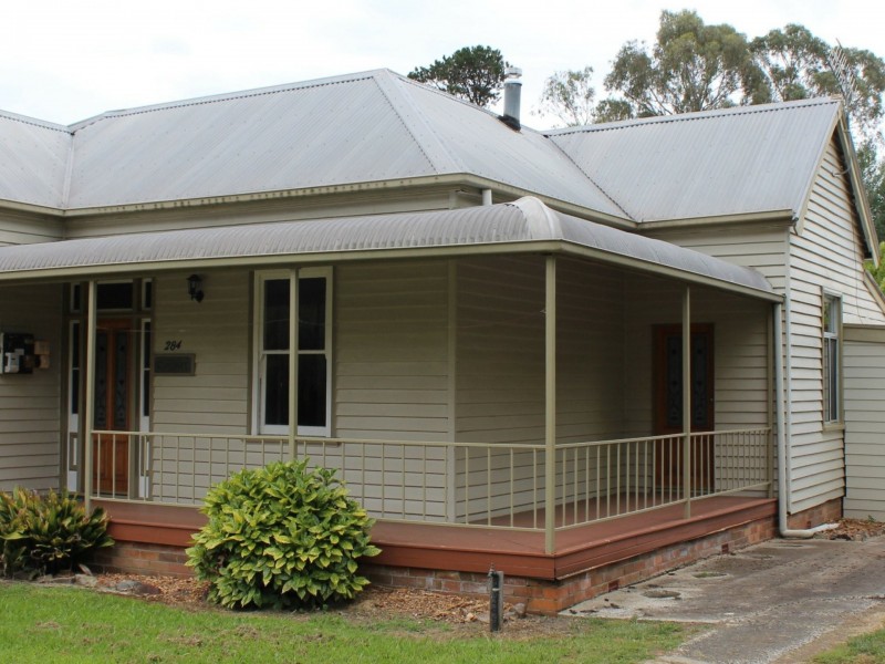 284 Bourke Street, Glen Innes NSW 2370