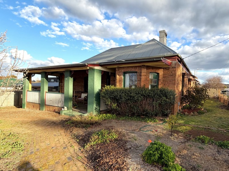 145 Lang Street, Glen Innes NSW 2370