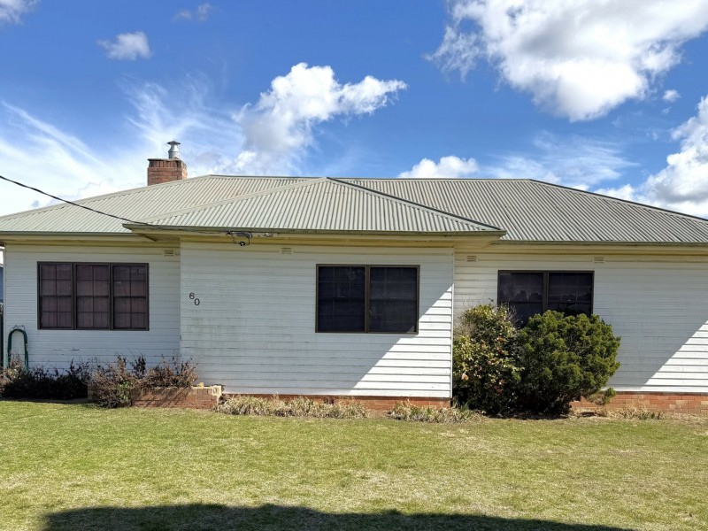 60 Railway Street, Glen Innes NSW 2370