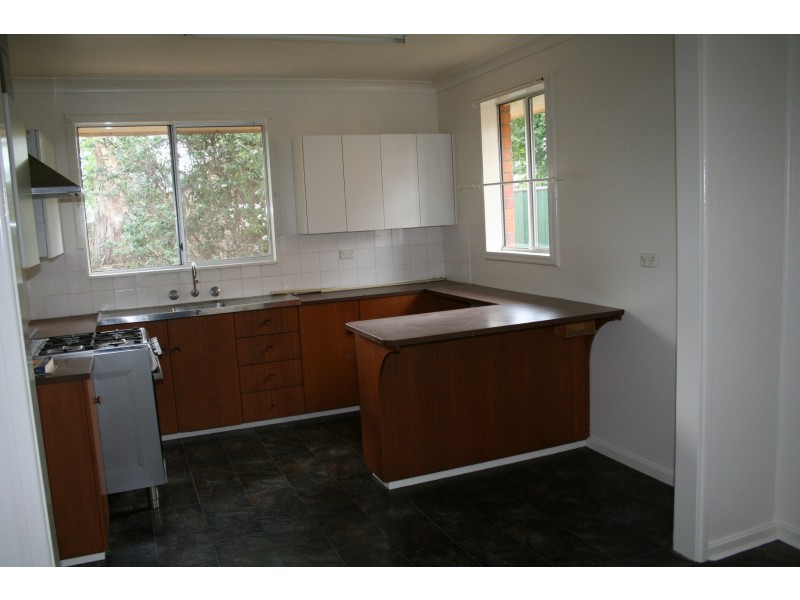 9 Robinson Avenue, Glen Innes NSW 2370