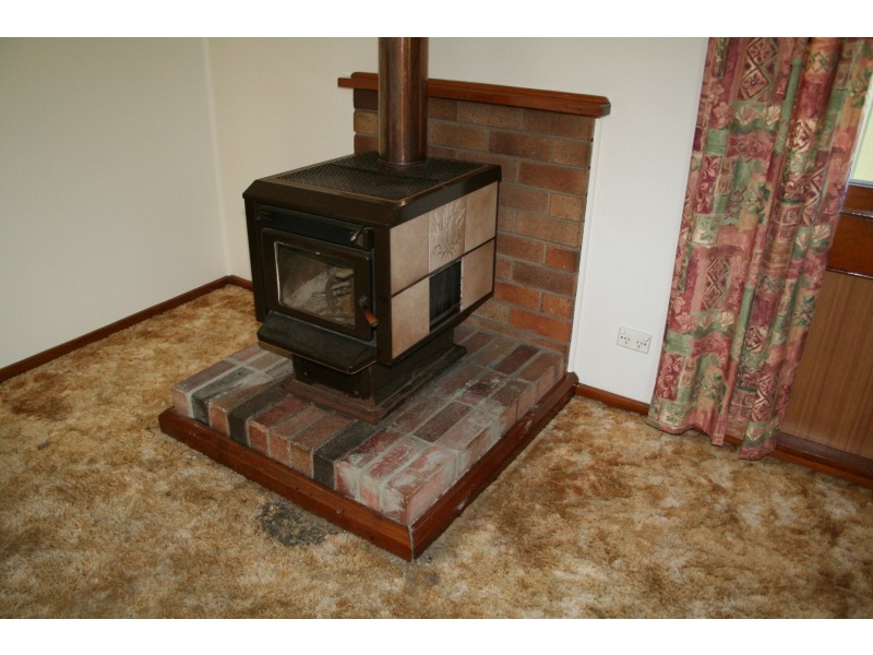 9 Robinson Avenue, Glen Innes NSW 2370