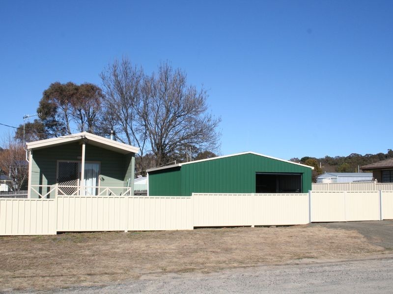 8A Meurant Street, Glen Innes NSW 2370