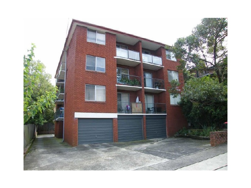 8/15 Linsley Street, Gladesville NSW 2111