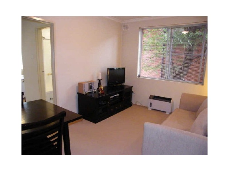 2/13 Jordan Street, Gladesville NSW 2111