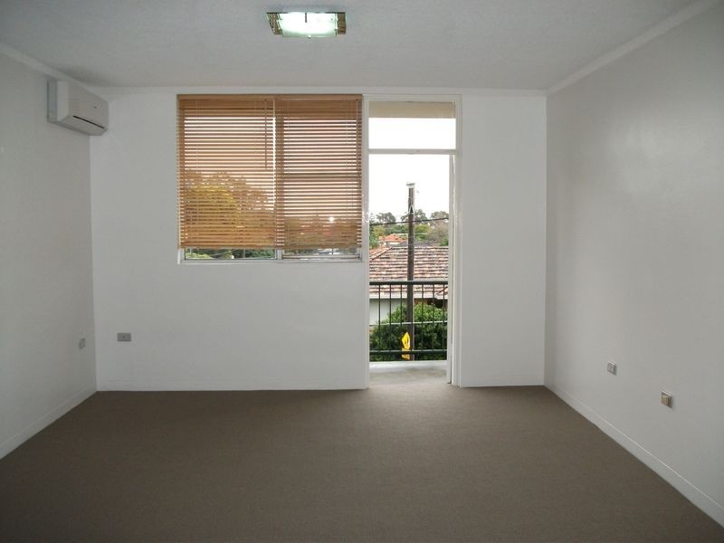 8/23 Meriton Street, Gladesville NSW 2111