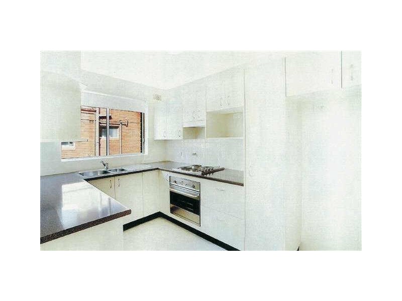 5/3 Western Crescent, Gladesville NSW 2111