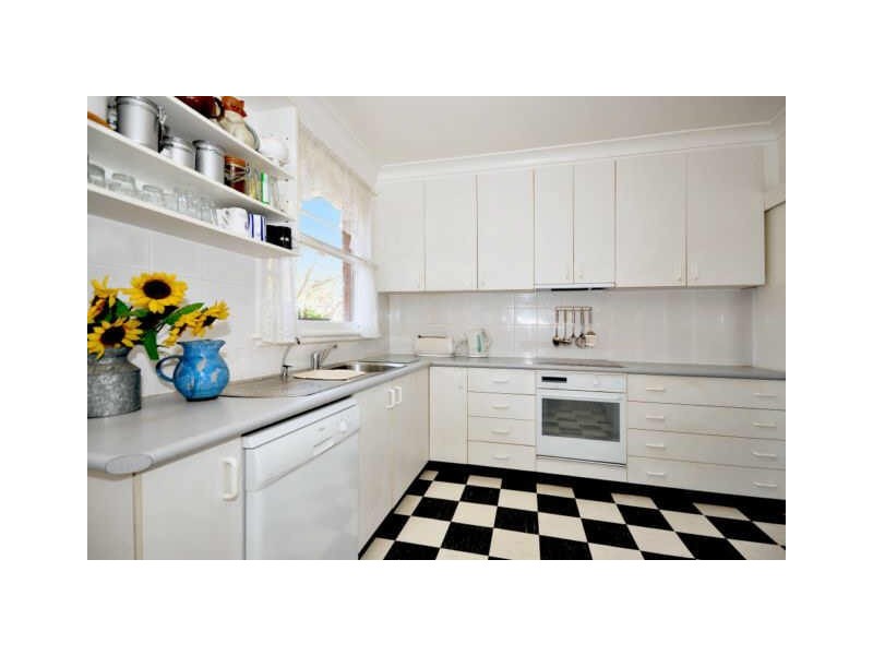 11 Rene Street, East Ryde NSW 2113