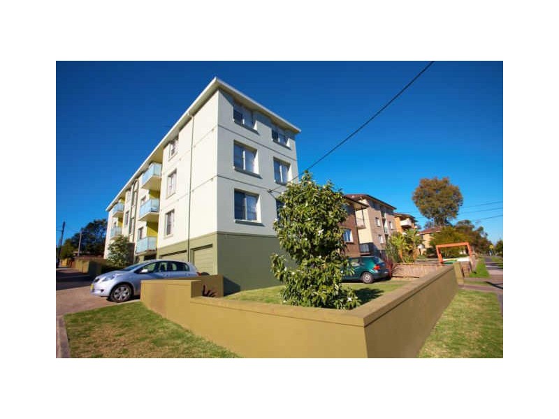 4/10 Ross Street, Gladesville NSW 2111