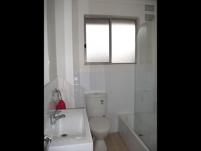 15/9A Cambridge Street, Gladesville NSW 2111