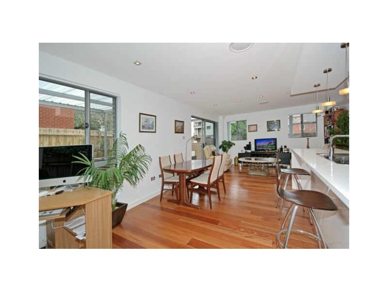 2/15A Linsley Street, Gladesville NSW 2111